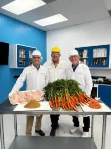 Pet Food Safty lab Lucy Pet rick and Joey